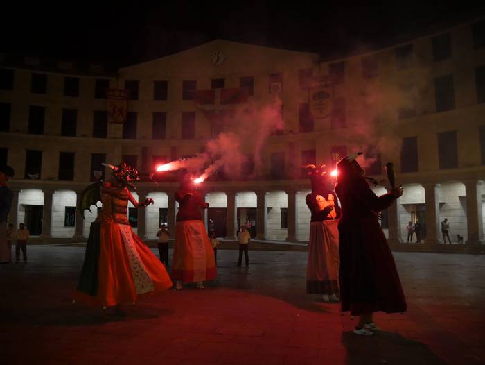 Dantza eta sua uztartu zitue 78 1661604371363