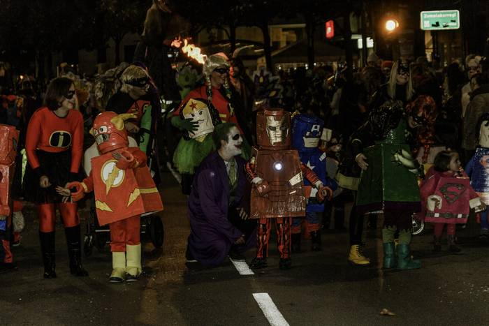 Mozorro koloretsuek ziprizti 70 1488199297745