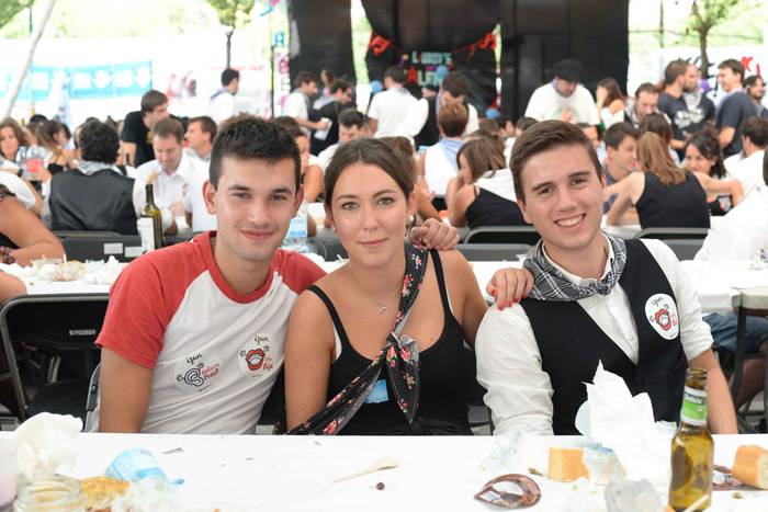 Aldai plaza txiki geratu da  132 1503895071447