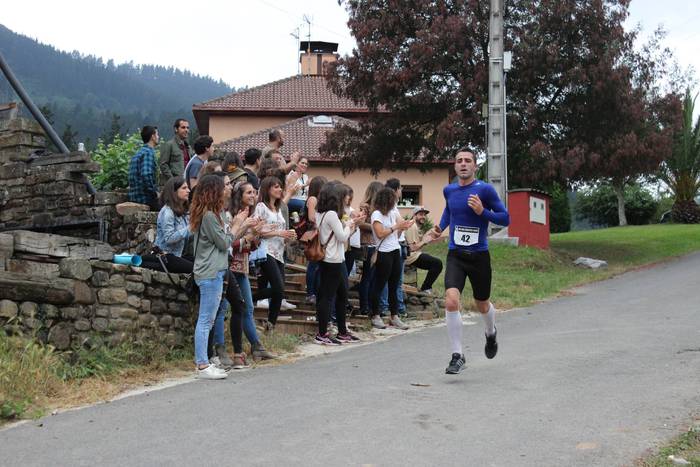 Auzoko mendiak zeharkatu zit 70 1498471293587