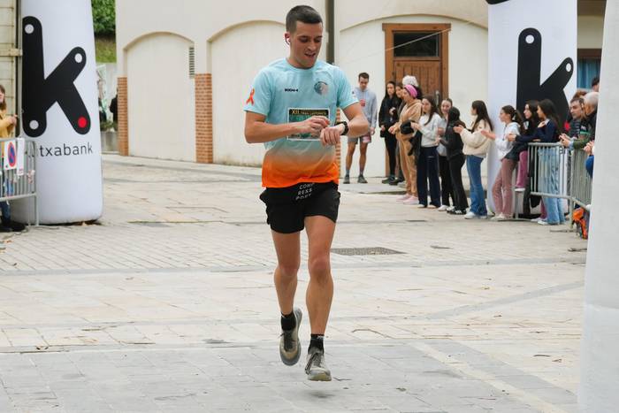 Hirurehundik gora korrikalar 62 1761471930665