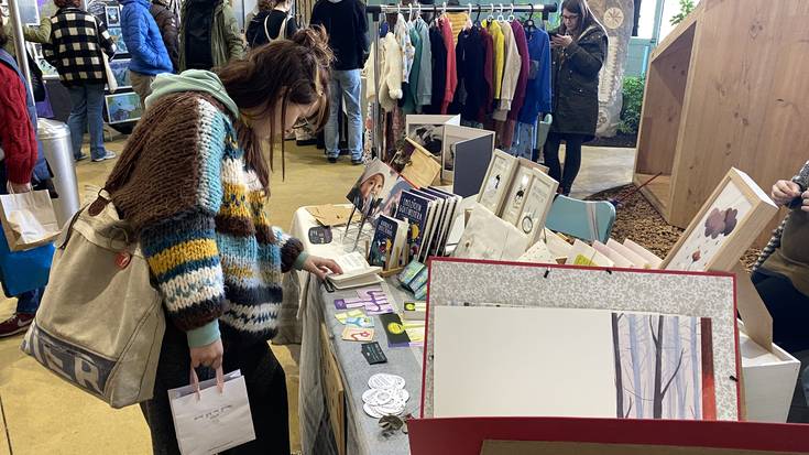 Izen-emate fasean dago azaroaren 29ko Emakume* sortzaileen V. Azoka