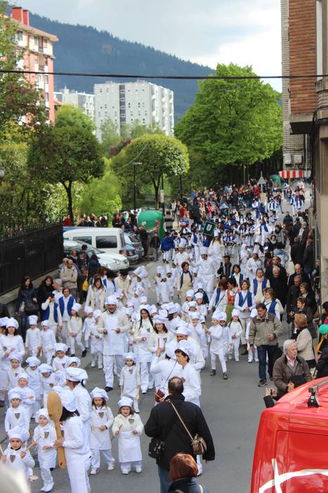 Ehunka umek zabaldu dute dan 36 1493311259345