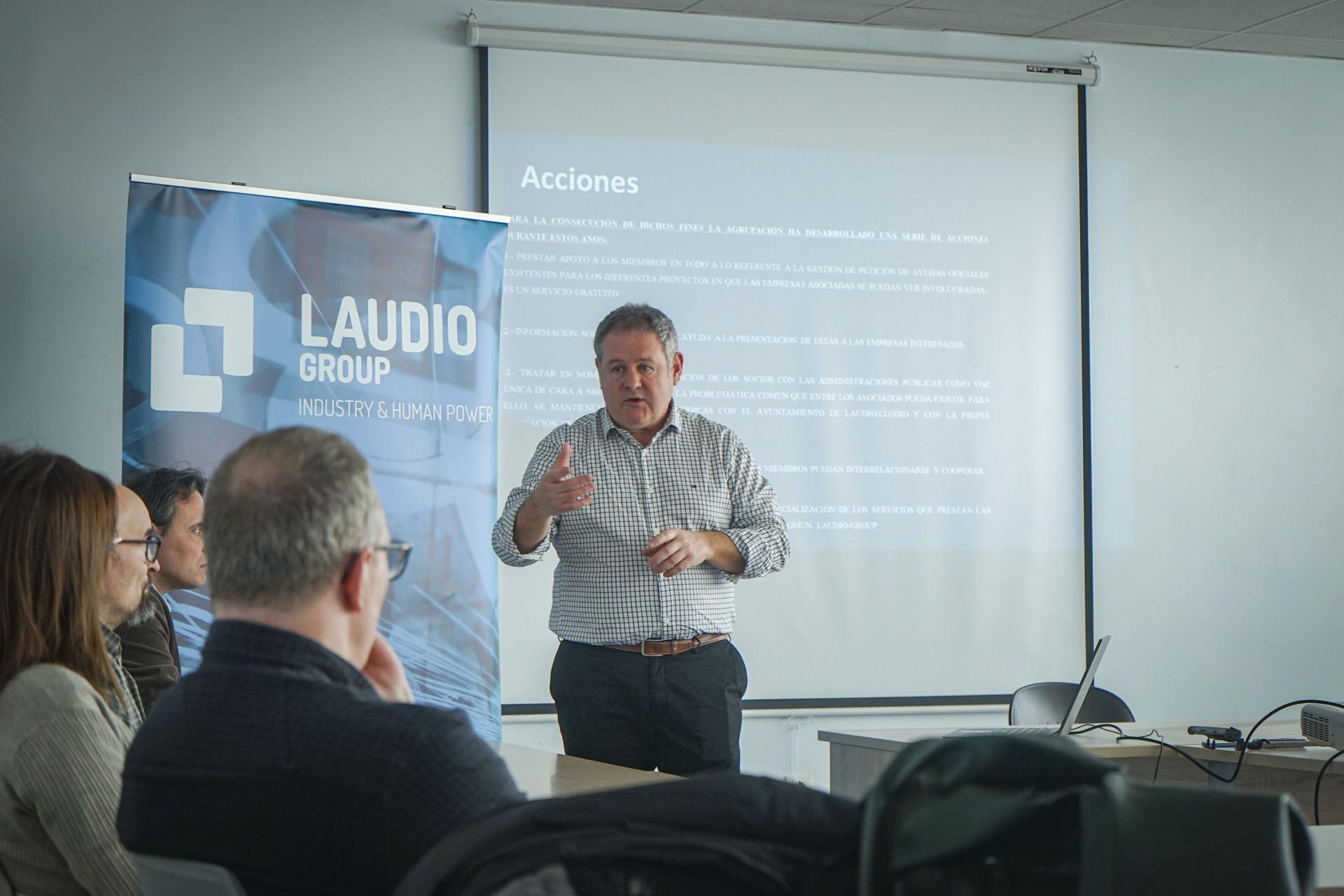 Arabako lehenengo komunitate energetiko industriala osatu dute Laudio Group taldeko enpresek