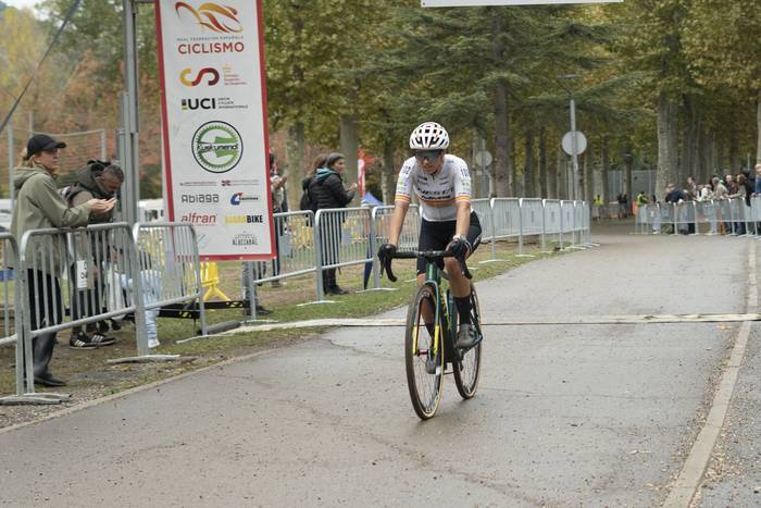 Lucia Gonzalezek eta Kevin S 5 1762015231078