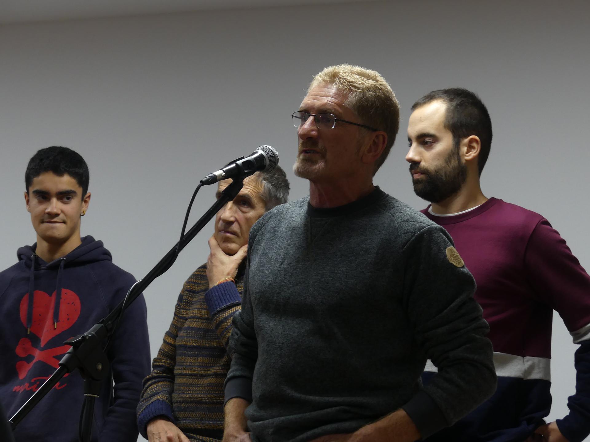 Serapio Lopez, Ainhoa Comas eta Izar Mendiguren arituko dira Arabako Bertsolari Txapelketan
