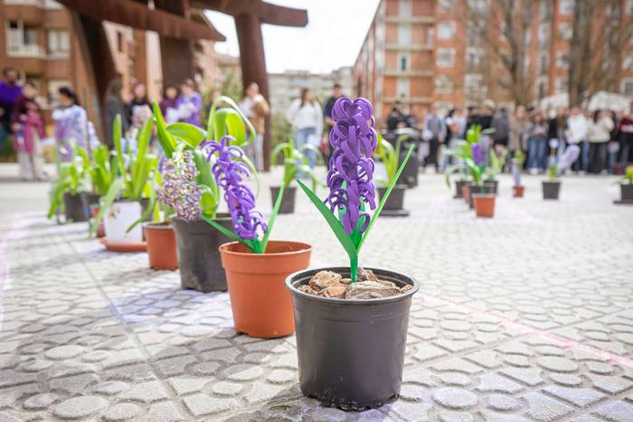 Indarkeriaren aurkako jarrer 13 1773069756532