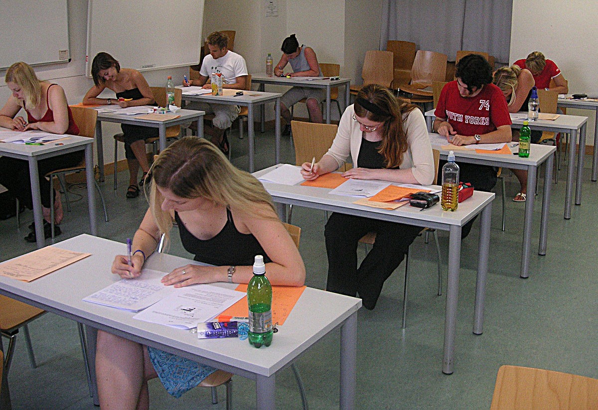 Ingeleseko tituluak lortzeko azterketak ekainaren 17an eta 24an izango dira Laudion