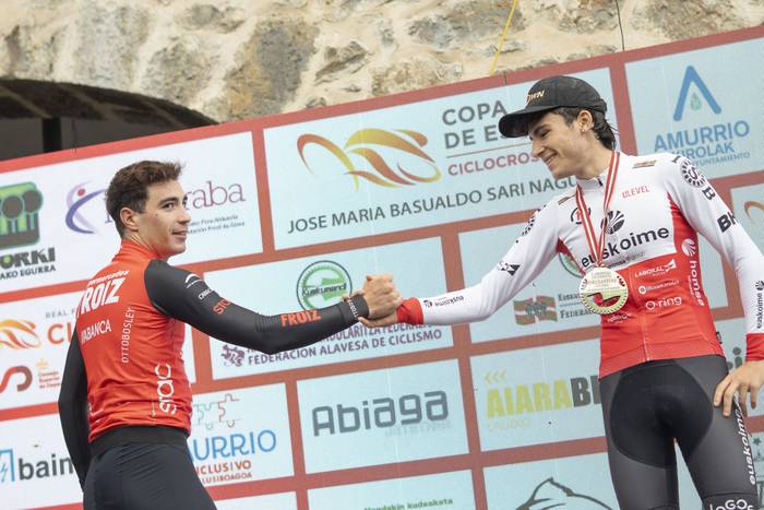 Lucia Gonzalezek eta Kevin S 87 1762015327591