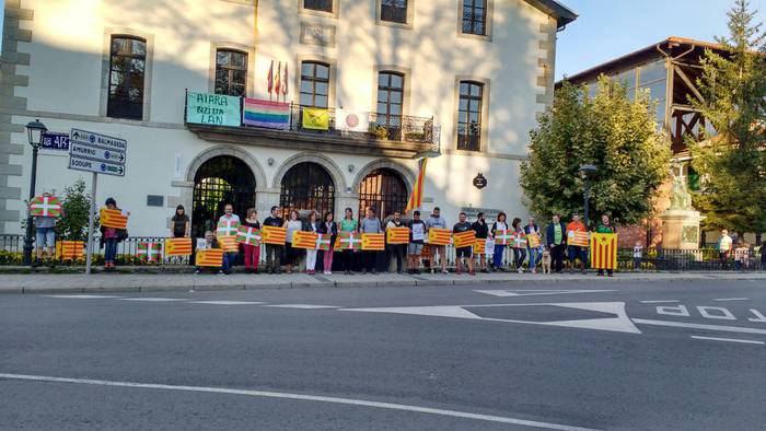 Ehunka aiaraldear mobilizatu 23 1505934132986