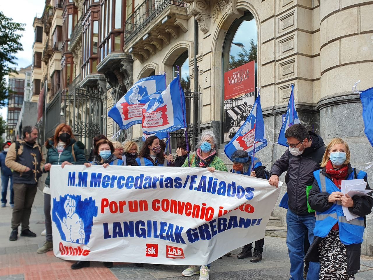Madres Mercedarias egoitzak Elikagaien Bankua erabiltzen du bere sukaldeetarako, gastu horretarako diru publikoa jaso arren, langileek salatu dutenez