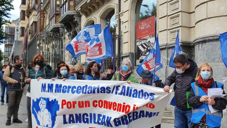 Madres Mercedarias egoitzak Elikagaien Bankua erabiltzen du bere sukaldeetarako, gastu horretarako diru publikoa jaso arren, langileek salatu dutenez