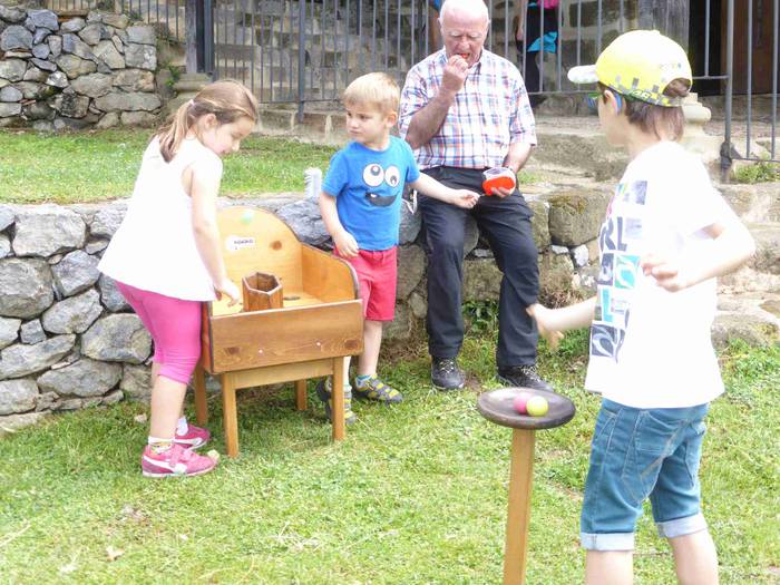 Astelehenerarte luzatu ziren 60 1496394411814