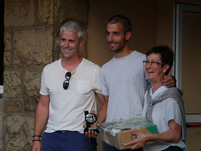 Haur zein helduek izan zuten 341 1538429570028