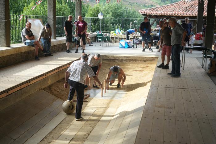 Umeek irakurri zuten atzo pr 24 1752956051979