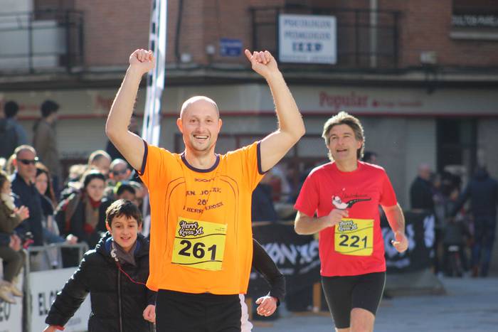 300 korrikalari baino gehiag 124 1517150784404