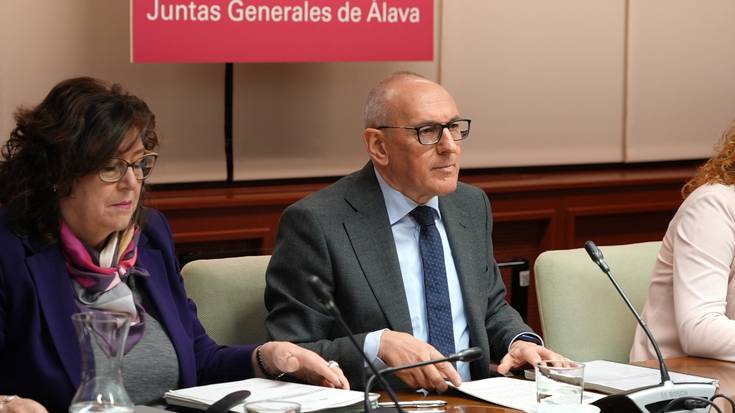 Tubos Reunidosen egoerak jarraitzen du erakunde publikoetan erantzunak sortzen