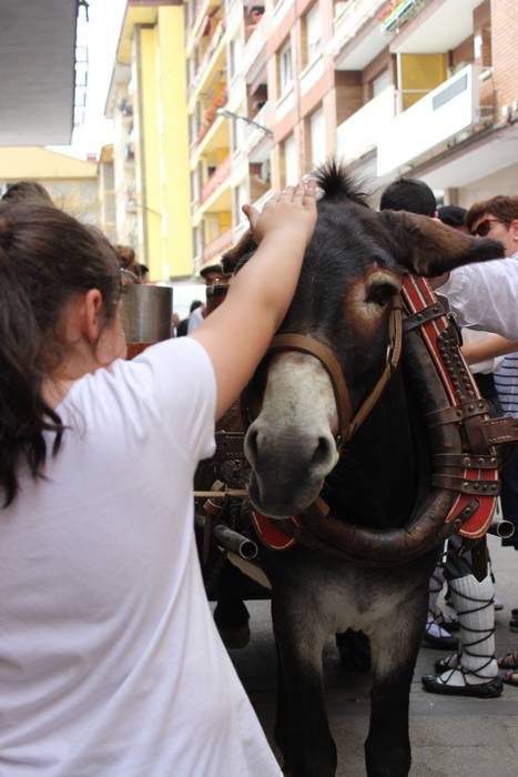 Sokatik tiraka itzuli dira j 18 1503500330244