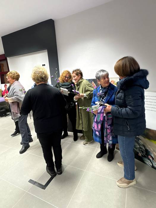 Okondoko emakumeen historia, 10 1763923622968