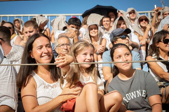 Zezen plaza lepo Muturreko H 28 1756414610493