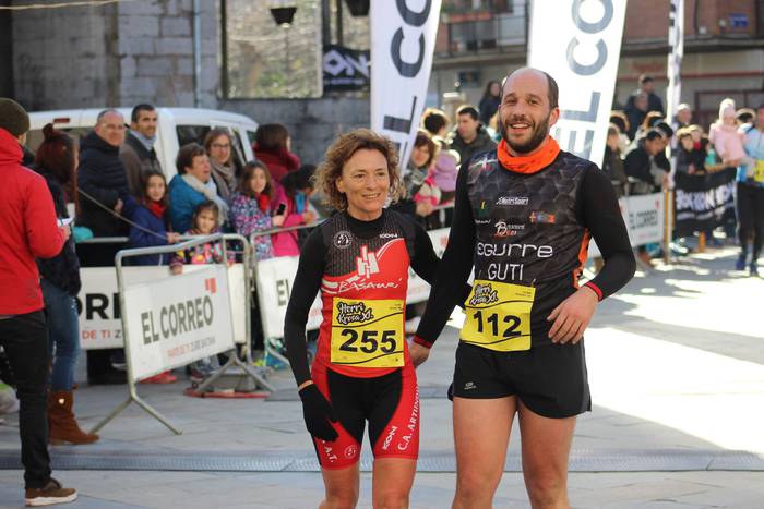 300 korrikalari baino gehiag 82 1517150402910