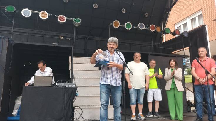 Felix Mugurutzak irakurri du Herrien Kultura Jaiaren pregoia