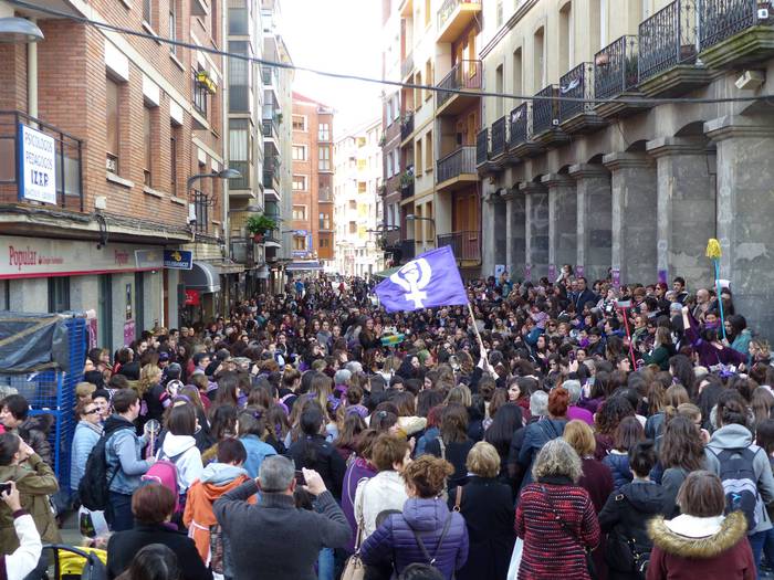 Greba feministaren goizeko t 114 1520512717487