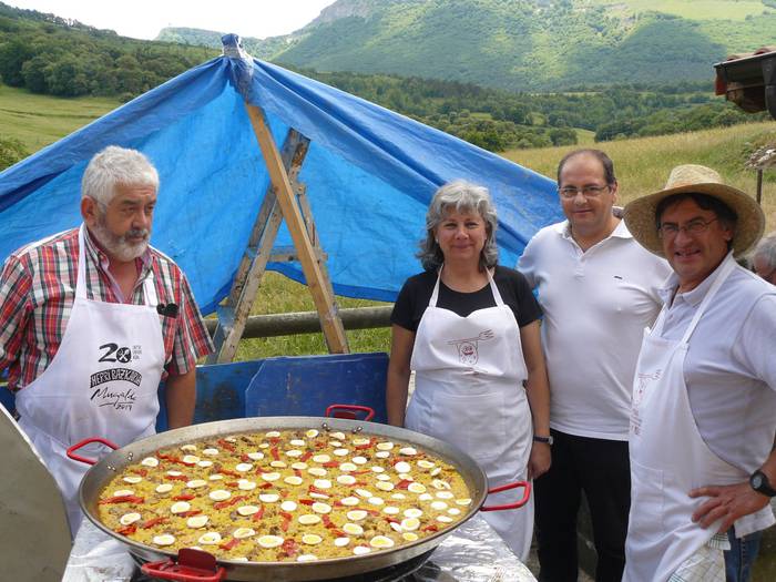 Julio Izarra eta Bego Perez  7 1560740869088