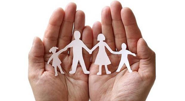 Gurasoen txokoa: “Menarkia eta hilekoaren zikloa: etapa berri honetan gure alaben bidelagun”