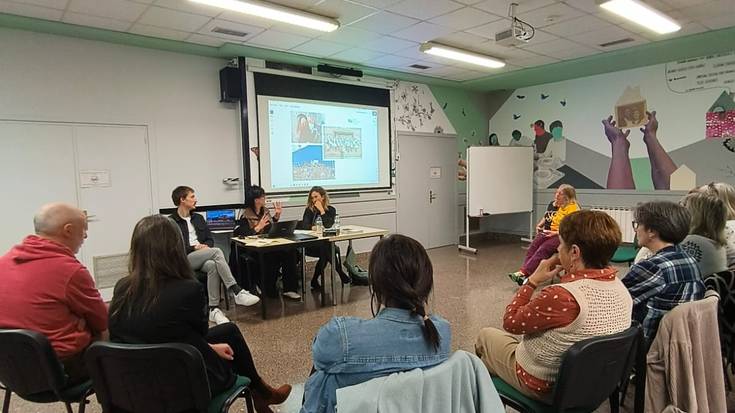 Laudiok zaintzaren krisia eta herri zaintzaileak eraikitzeko bideak aztertzeko mahai-ingurua hartu du