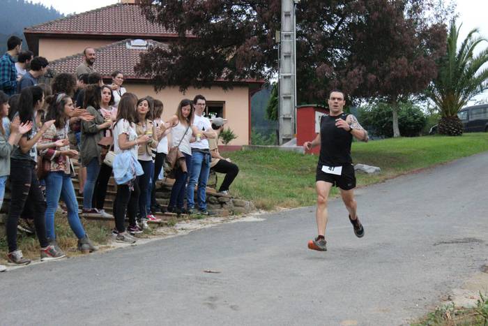 Auzoko mendiak zeharkatu zit 62 1498471200936