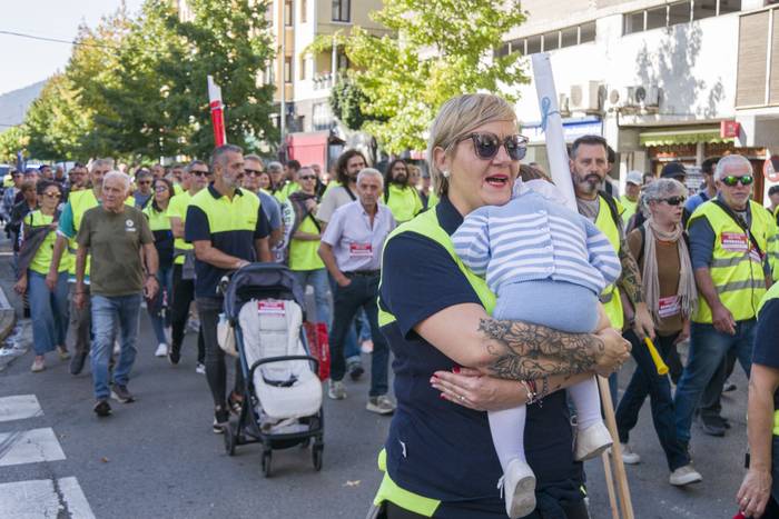 Aldundiaren bulegoak okupatu 46 1760709634023