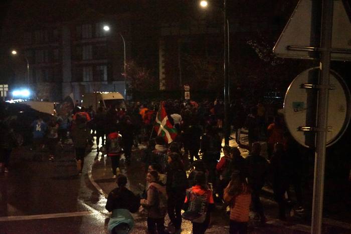 Ehunka lagun atera ditu Korr 47 1774597541531