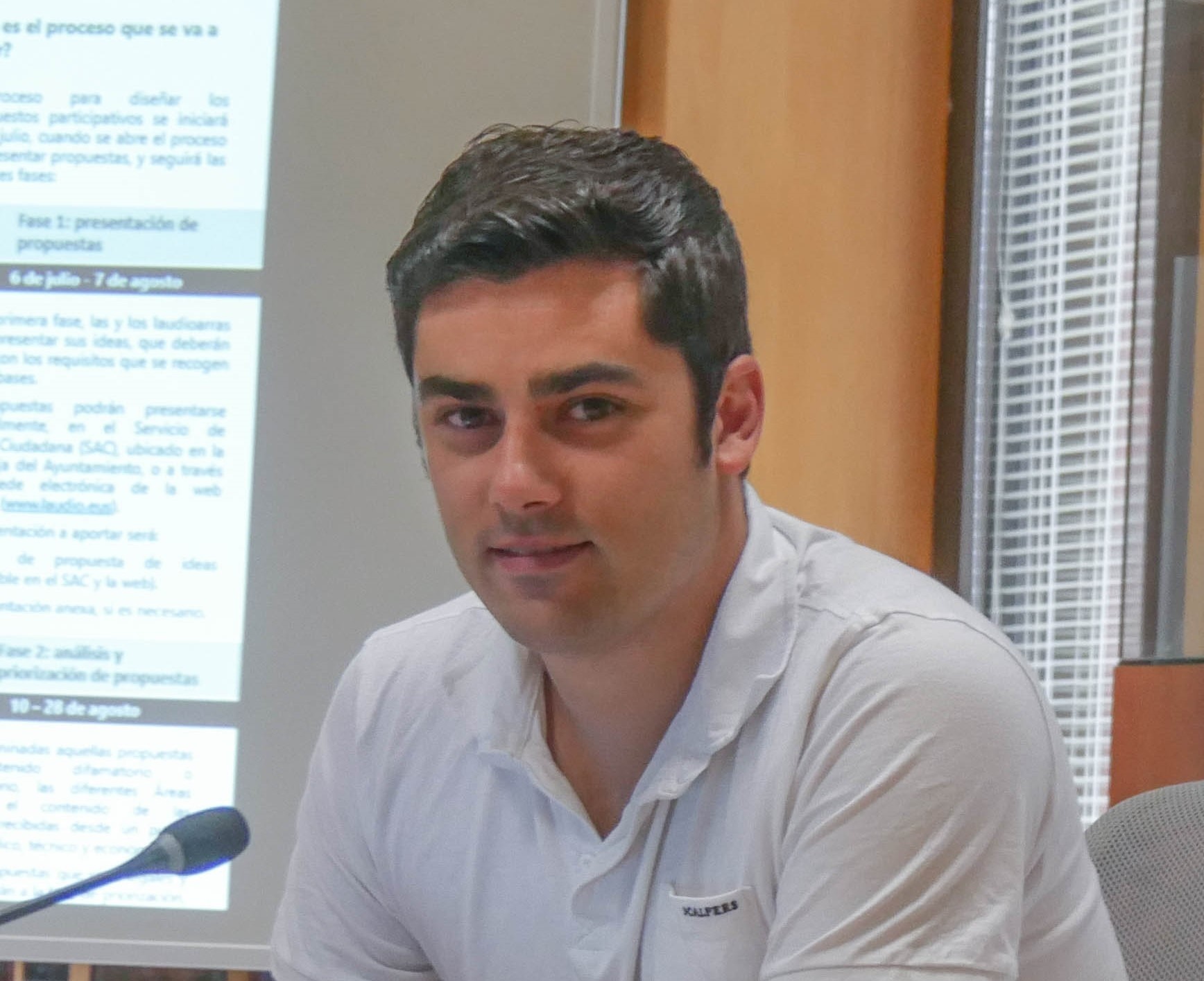 Ander Larrinaga da Arabako Foru Aldundiko Garapen Ekonomikoko eta Berrikuntzako Zuzendari berria eta espero du bere aztarna uztea erakundean