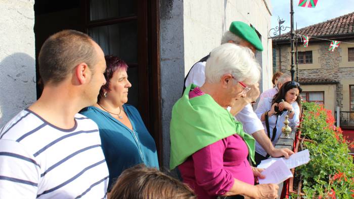 Txupina jaurtita hasi dira O 48 1504243298170