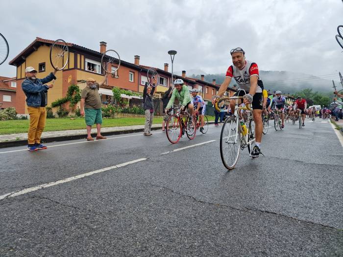 La Karpy martxak kolorez bet 93 1686610873754