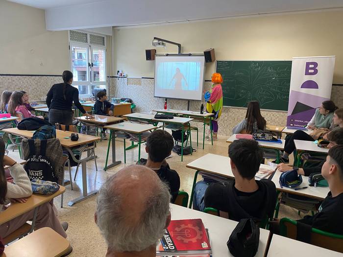 Aiaraldeko emakume* errefere 6 1761815968166