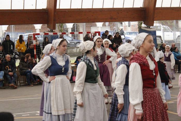 Dantzari Egunak herriguneko  58 1521467626325