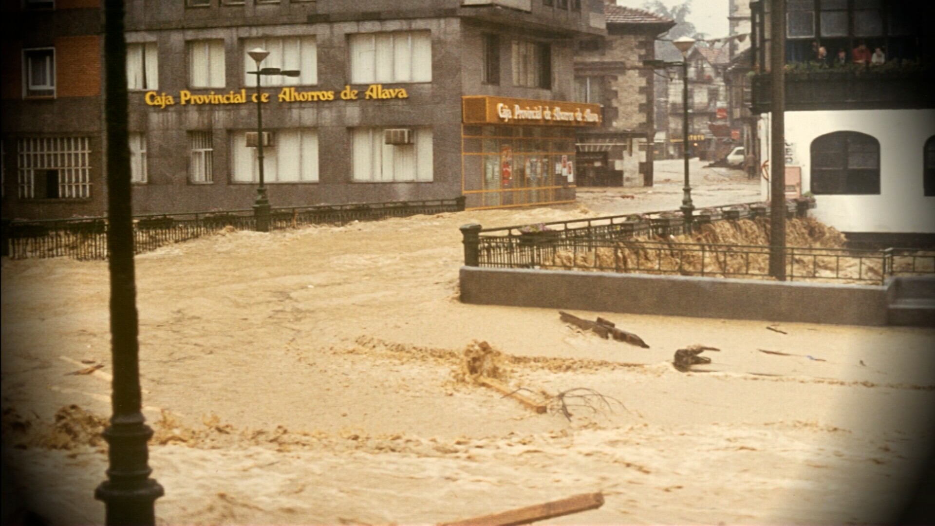 Laudio 1983: Ur eta elkartasun oldea