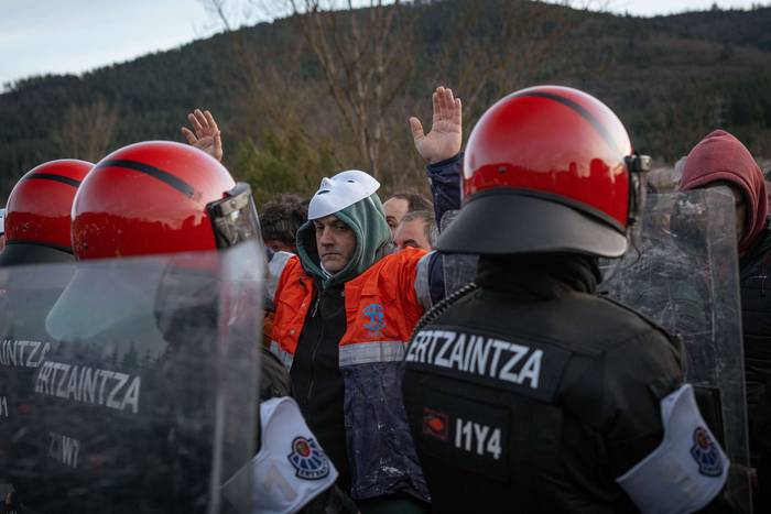 Piketeak, Ertzaintza eta esk 38 1770667686399