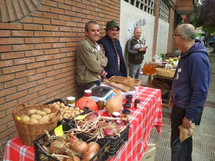 Inoiz baino jende gehiago bi 3 1505589866763