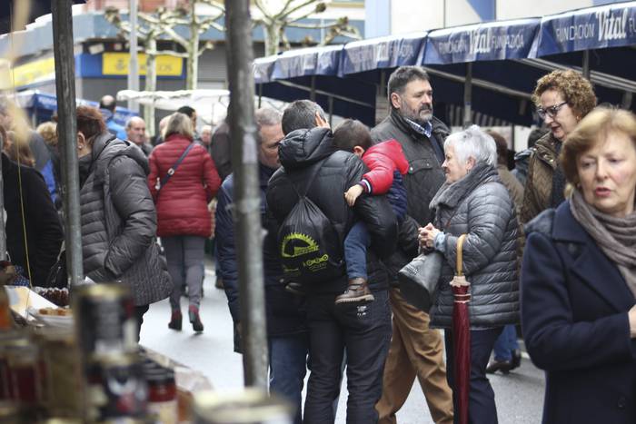 Ehunka ekoizlek eta bisitari 76 1516542371768