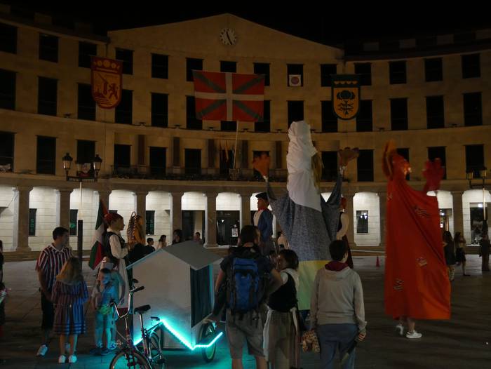 Dantza eta sua uztartu zitue 68 1661604340224