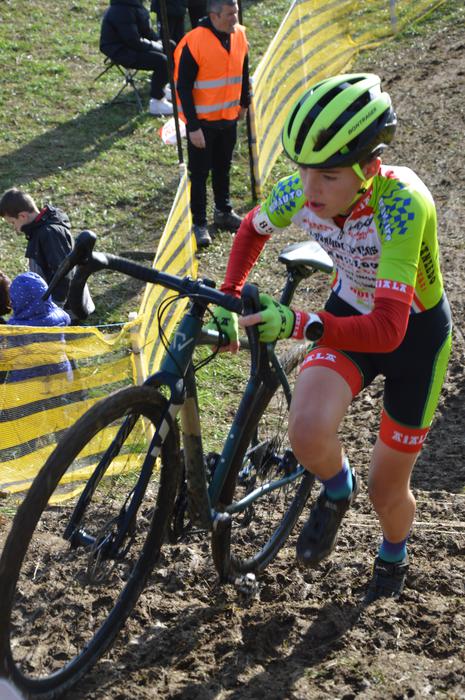 aiara ziklokrosa 88 1671445555941