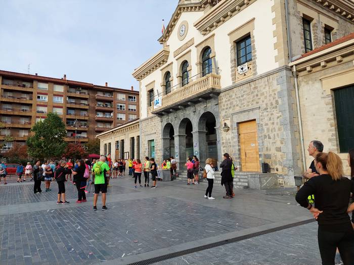 Ehunka lagun bildu ditu Asas 21 1665928008163