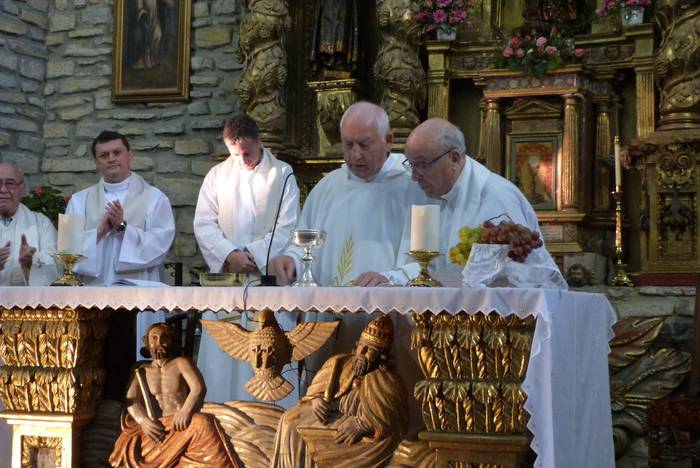 Auzokide ugarik hartu zuten  47 1506366503332