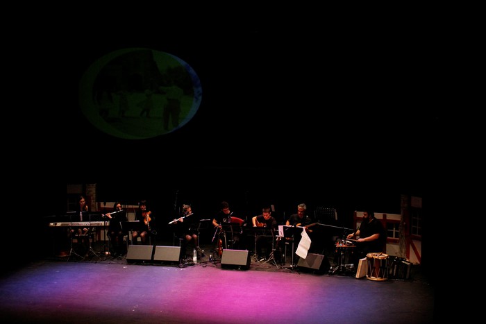 Eskualdeko ehundik gora dantzari eta musikarik koloreztatu zuten Amurrio Antzokiko oholtza - 32