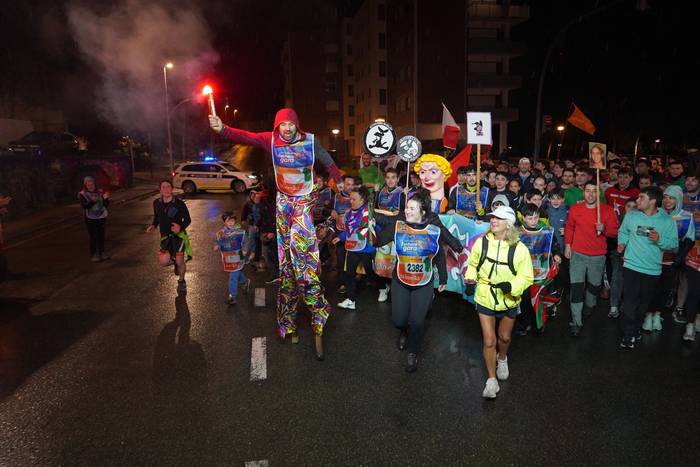 Aldarrikapenez eta pirotekni 90 1774615486094