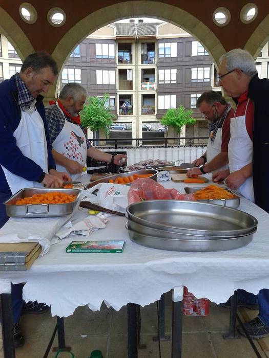 Jendetza eta giro ona nagusi 58 1494849471412