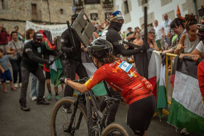 Bizikletak irudimenez jantzi 73 1757325866167